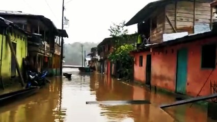 Las lluvias y el río Atrato tienen en emergencia a 270 familias en Chocó