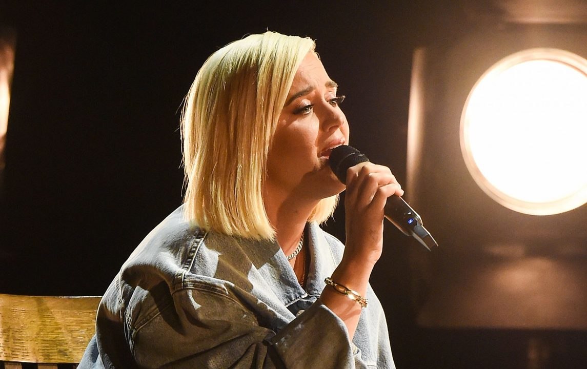 Katy Perry Gave Her First Postpartum Performance at the AMAs, and It Was So Emotional