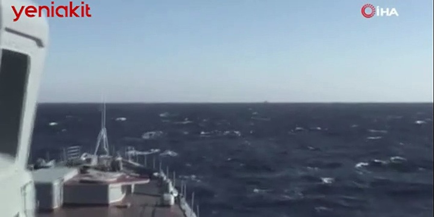 Rus ve ABD savaş gemileri Japon Denizi'nde karşı karşıya geldi