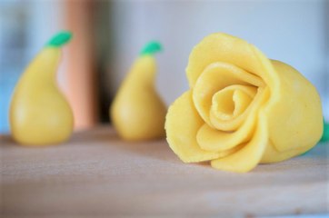 What Is Marzipan? A Sweet Almond Treat 🍬