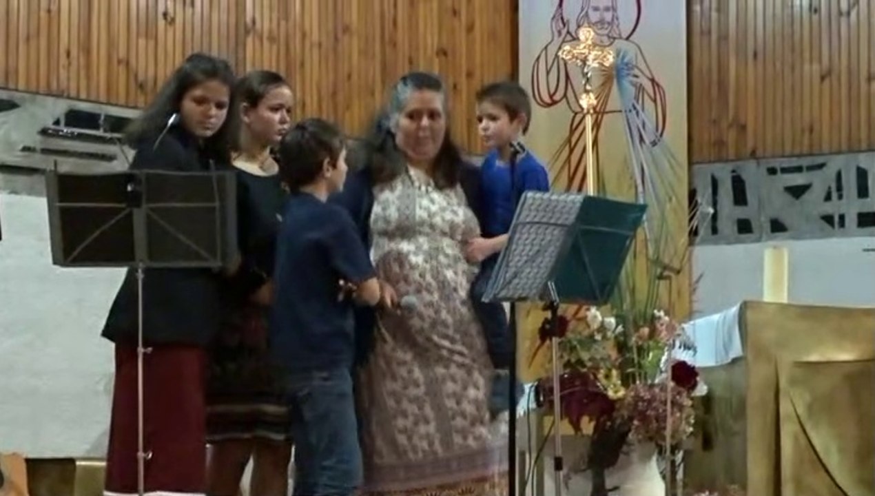 Concert de louanges : tous chantent Marie