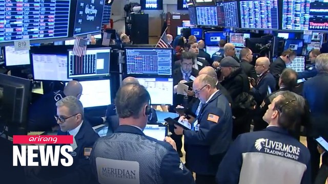 Dow Jones surpasses 30,000 for first time on vaccine optimism, Biden transition