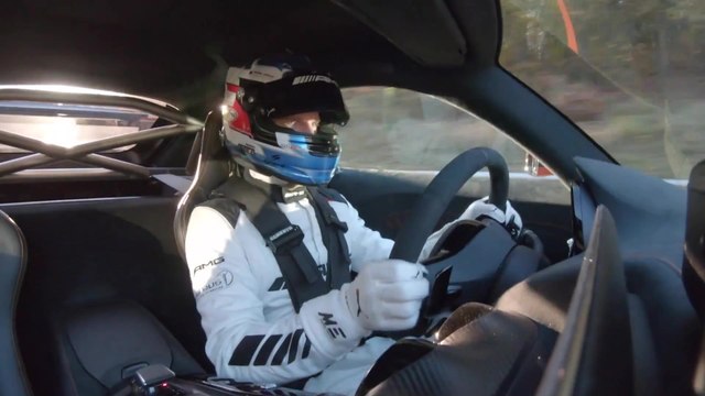 Mercedes-AMG GT Black Series - يقود مارو إنجل لفة قياسية موثقة في سلسلة AMG GT Black Series