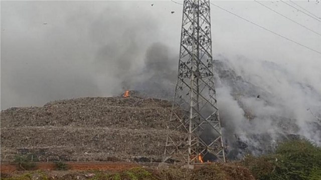 Massive fire broke out at Ghazipur landfill