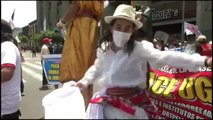 Los trabajadores peruanos protestan para pedir mejoras salariales