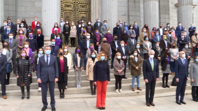 Minuto de silencio en el Congreso por las víctimas de violencia de género