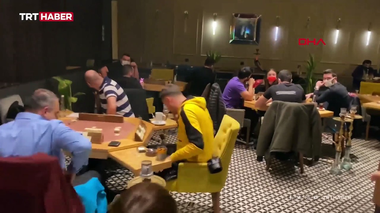 Polis, restoranların arka bölümlerinde 115 kişiyle karşılaştı