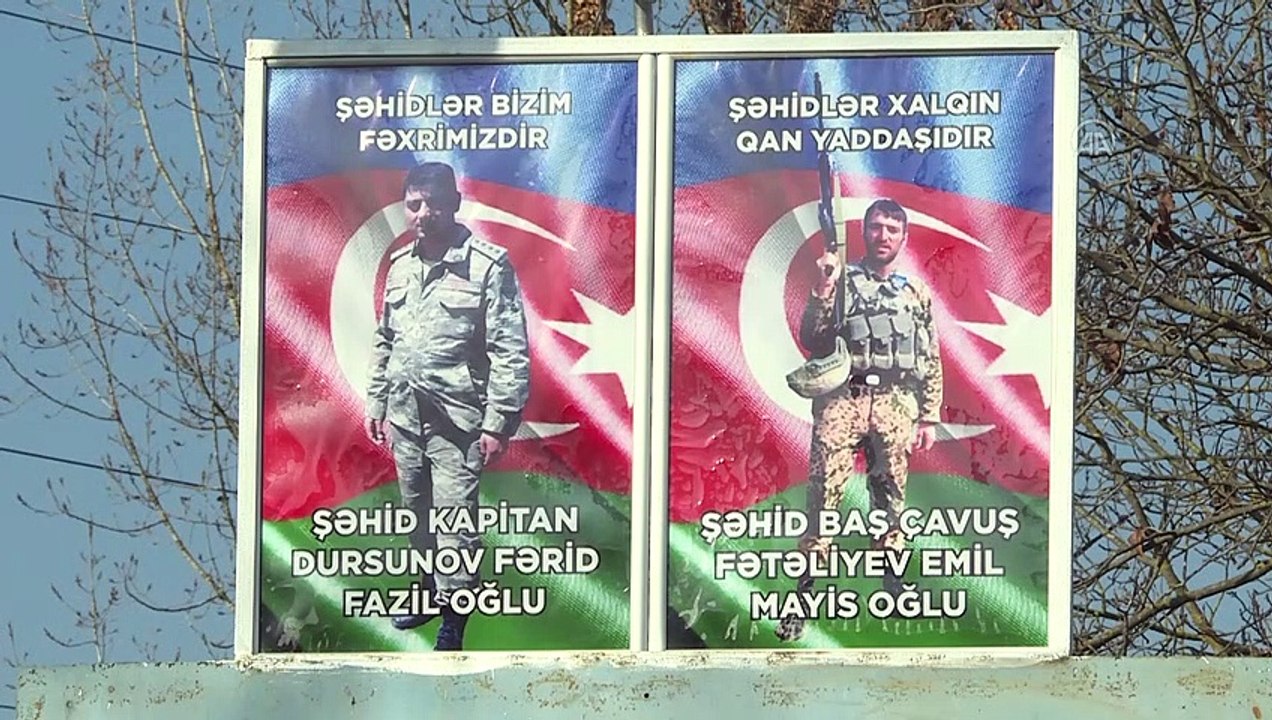 Azerbaycanlı şehidin mezarına Galatasaray bayrağı asıldı