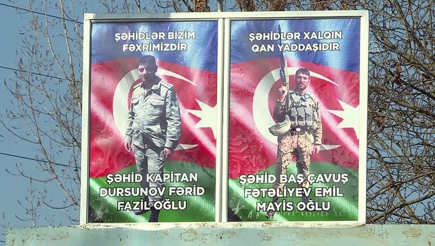 Azerbaycanlı şehidin mezarına Galatasaray bayrağı asıldı