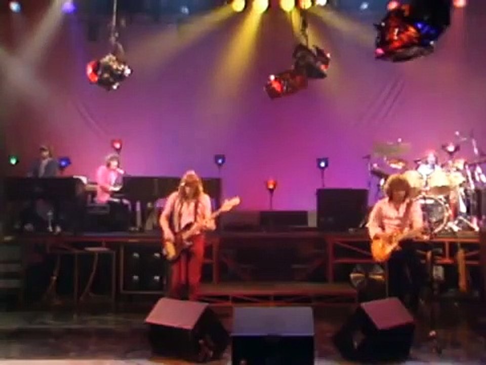REO Speedwagon - Keep on Loving You (Video Version)