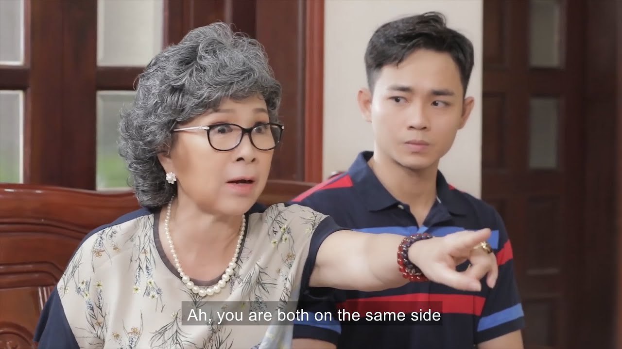 Bà nội Bị xem như người thứ 3 xen vào chuyện của cháu nội