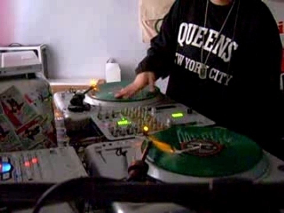 dj mel_A session scratch the n1 lady in france audio innovat