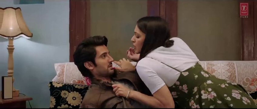 Indoo Ki Jawani Official Trailer _ Kiara Advani, Aditya Seal, Mallika Dua, Abir Sengupta _ 11 Dec [ZwTjZIsgQhg]