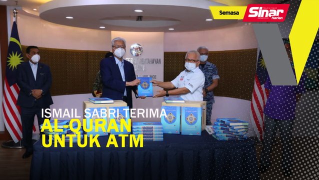 Ismail Sabri terima 10,000 naskah al-Quran untuk ATM