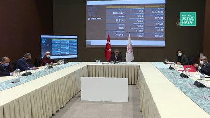 ANKARA - Bakan Koca: '(Grip aşısı) Birkaç gün içerisinde daha da genişleteceğiz, 75 yaş ve üzerine uygulanmasını ilave ettik''