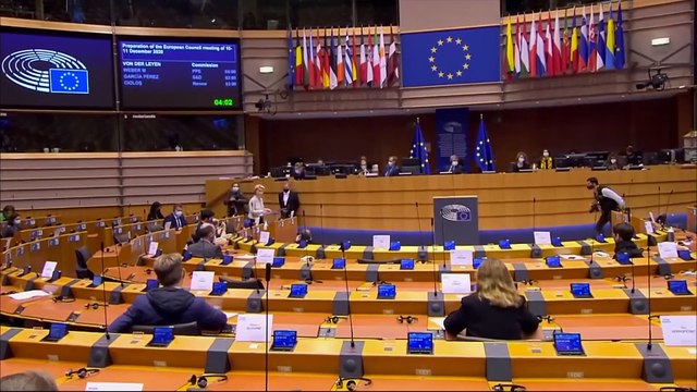 Еврокомиссия обещает гражданам ЕС вакцину до конца года