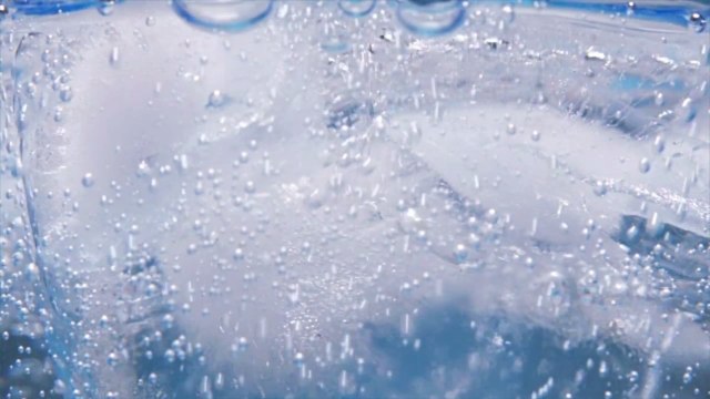 Forget Giant Ice Cubes—Tiny Ice Cubes Are Where It’s at This Year