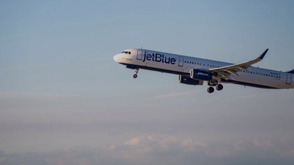 JetBlue's Black Friday Sale Has Vacation Packages for Jamaica, Aruba, and More for Up to $400 Off