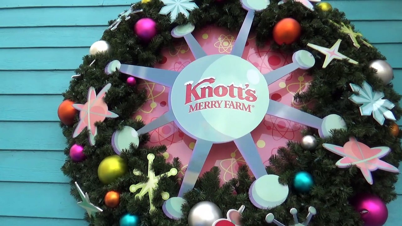 0024 Getting Merried At The Knott's Passholder Christmas Party