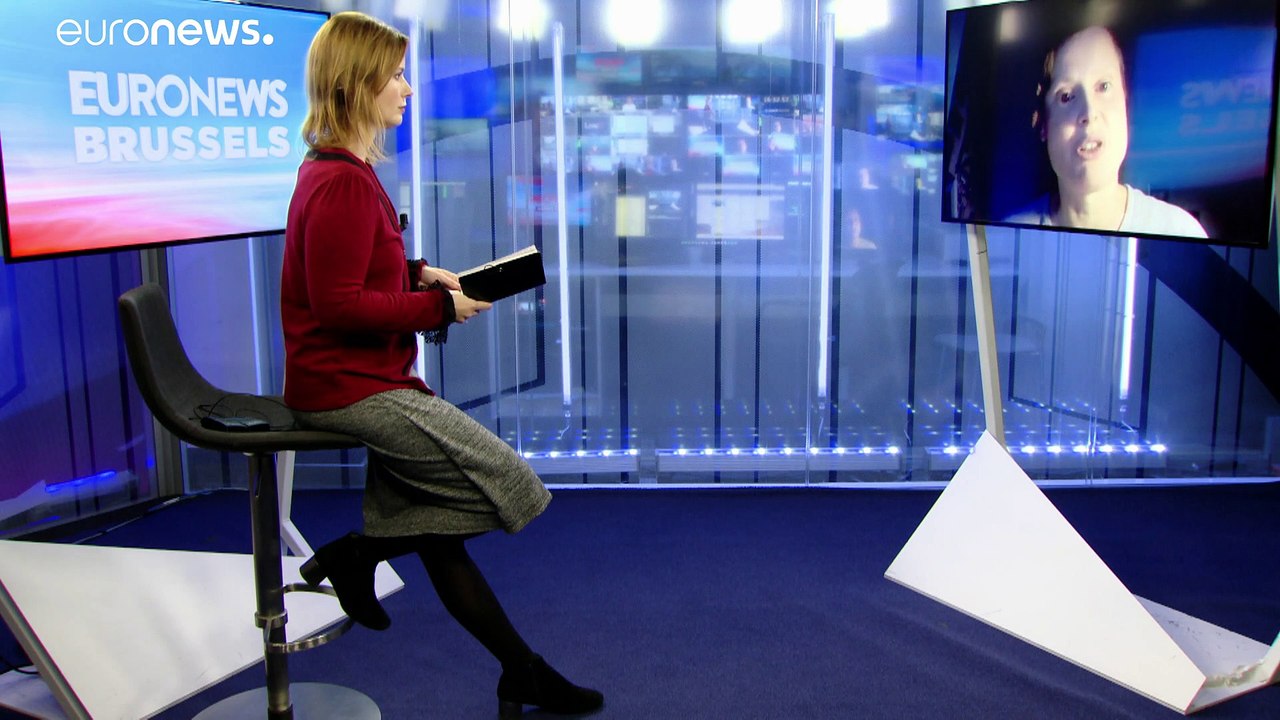 Violenza sulle donne, Bruxelles solidale si tinge d'arancione mentre le gli abusi crescono