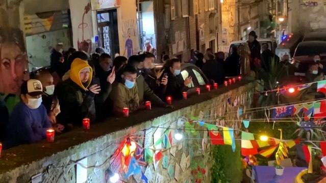 Nápoles rinde homenaje a Maradona tras su fallecimiento