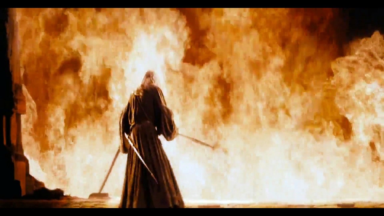LOTR Balrog attacks