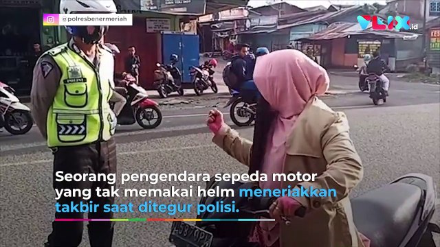 Distop Polisi Tak Pakai Helm, Wanita Bercadar Teriak Takbir