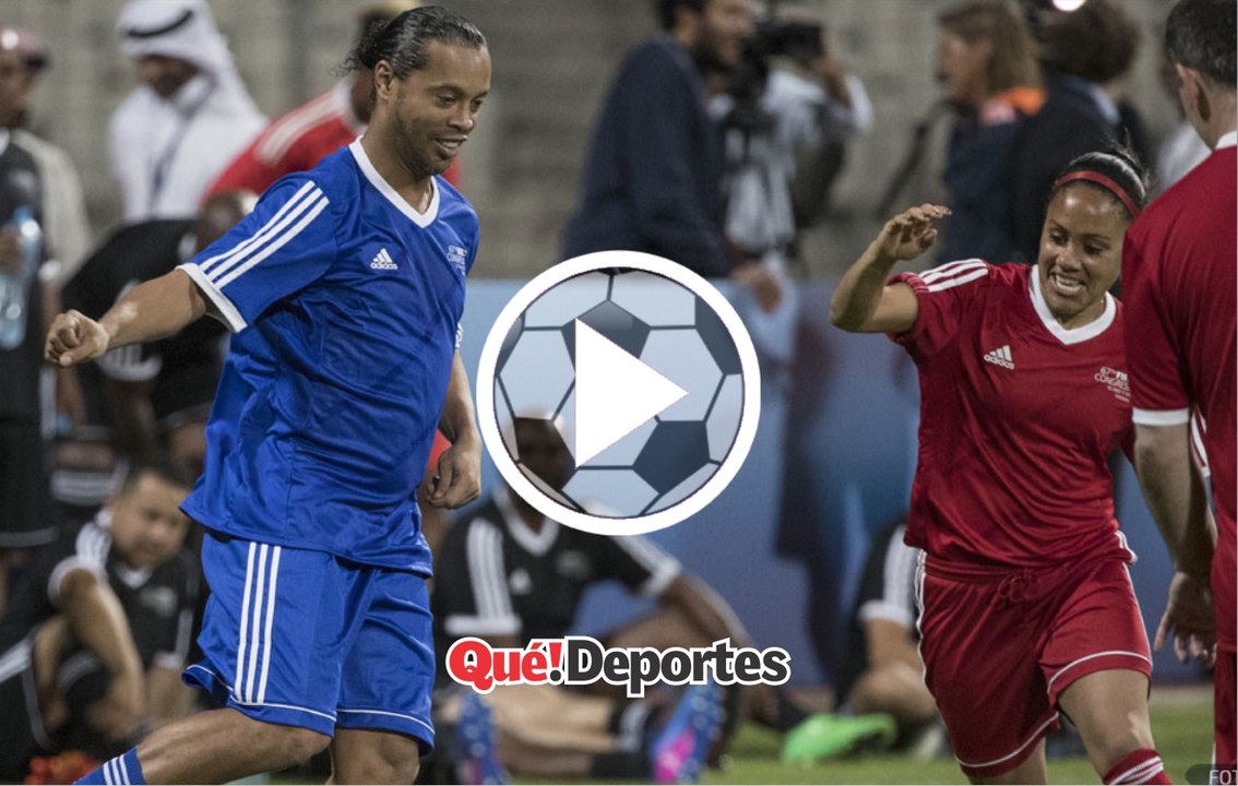 Pocas veces visto: Ronaldinho humillado