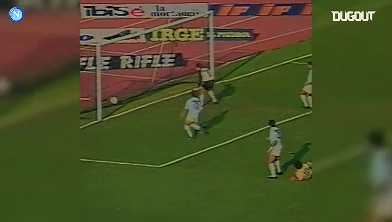 İşte efsanevi futbolcu Maradona'nın Napoli formasıyla attığı goller