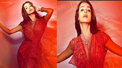 Malaika Arora ने पहना 'सांप वाला हार', Hot Look में दिखाया Glamour | Boldsky
