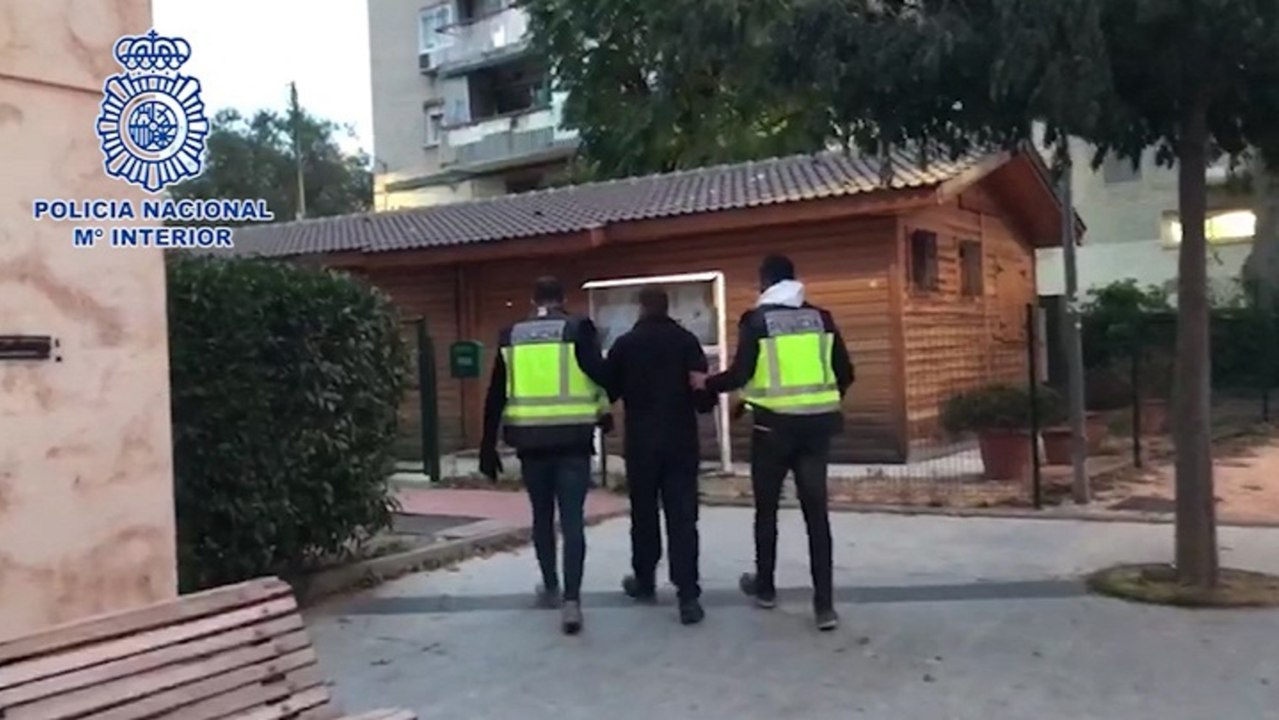 La Policía detiene a un hombre por robar en las taquillas de sanitarios