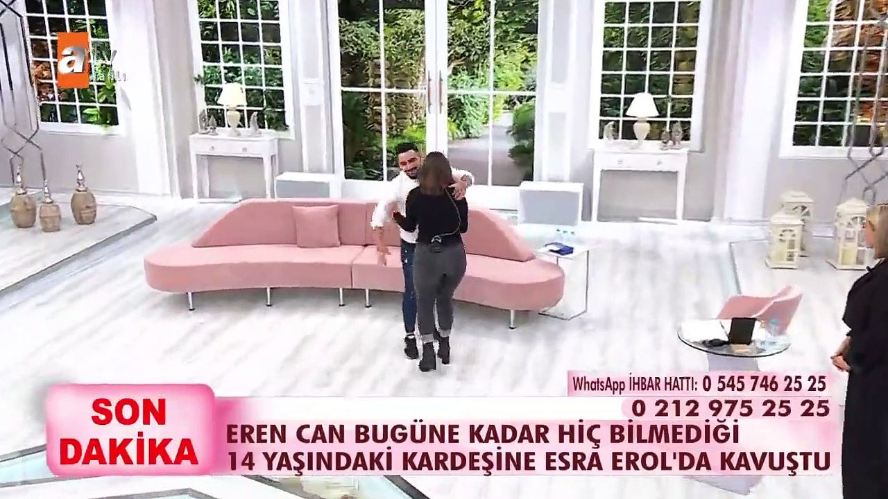 Eren Can bugüne kadar hiç bilmediği 14 yaşındaki kardeşine Esra Erol'da kavuştu