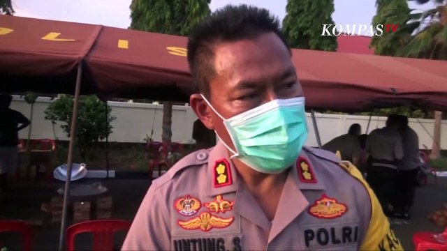 Polisi Ajarkan Warga Manfaatkan Limbah Batok Kelapa