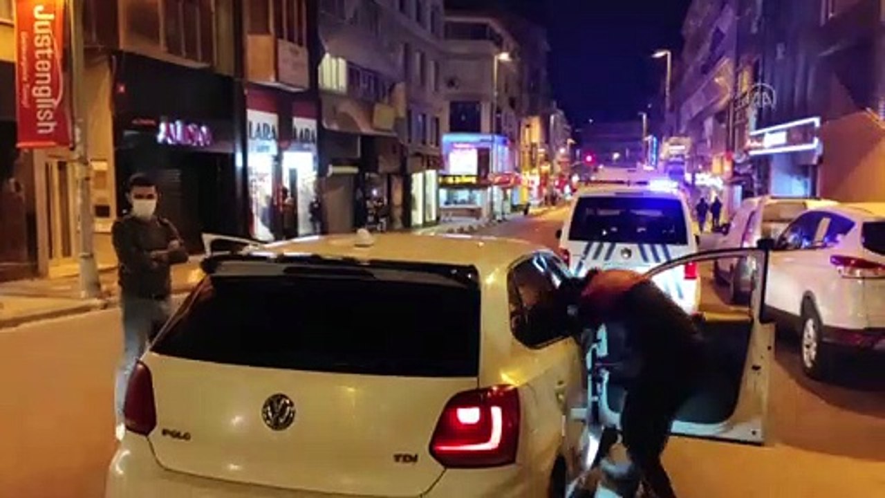 İSTANBUL - 'Yeditepe Huzur' asayiş uygulaması yapılıyor