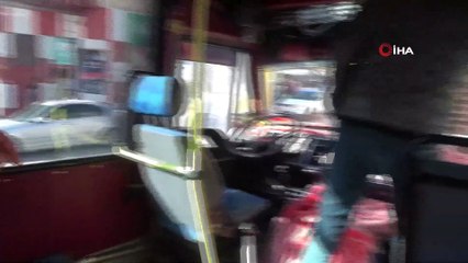 Ticari Taksicinin 'Koronalı Müşteri' Korkusu: "İndirsem Bir Türlü, Gitsem Bir Türlü"