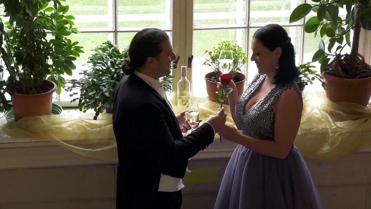 Lippen schweigen ein Lied geht um die Welt