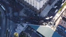 Maradona - Le cortège funéraire fend la foule à Buenos Aires