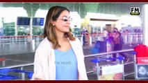 Hina Khan Spotted at Mumbai Airport | FM News