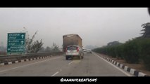 Animals on Road | Car Chalana Ab Aur Bhi Mushkil | Road Pe car chlate hue Animals se bacha main |