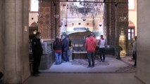 KONYA - Mevlana Müzesi'nin turkuaz kubbesi '100 ton yük'ten kurtarıldı