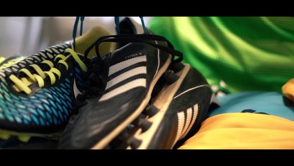 Große Geste vom SuS Rünthe: Verein spendet Trikots an arme Kinder nach Afrika