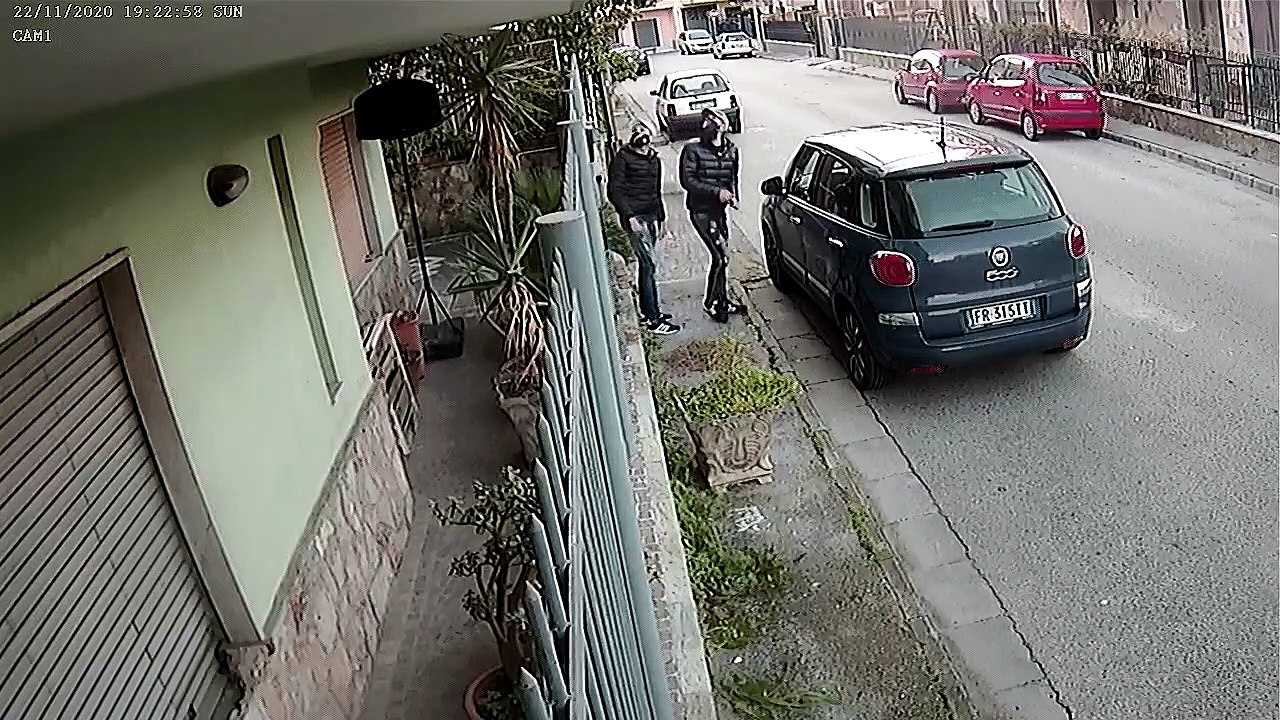 Technique originale pour voler une voiture
