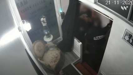 Producteur tabassé par la police à Paris : Macron réagit et interpelle Darmanin