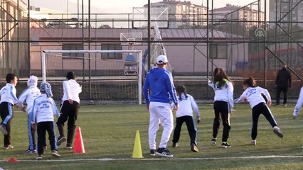 ERZURUM - Patenli çocuklar, geleceğin kayak sporcusu olmaya hazırlanıyor