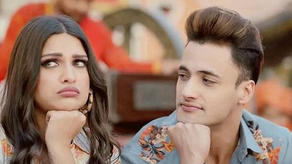 Asim Riaz ने मनाया गर्लफ्रेंड Himanshi Khurana का बर्थडे