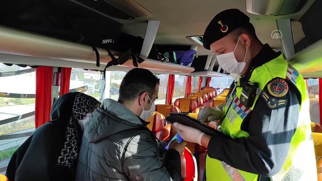 İSTANBUL - Jandarma ekipleri Kovid-19 tedbirlerini denetledi