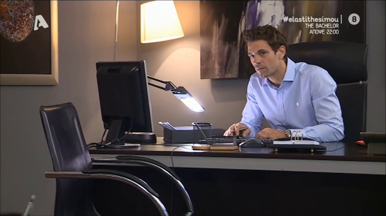 Apostolis Totsikas - Ela sti thesi mou (season 5 episode 54 scenes)
