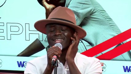 Céphaz interprète "Depuis toi" en live dans Le Double Expresso RTL2 (27/11/20)