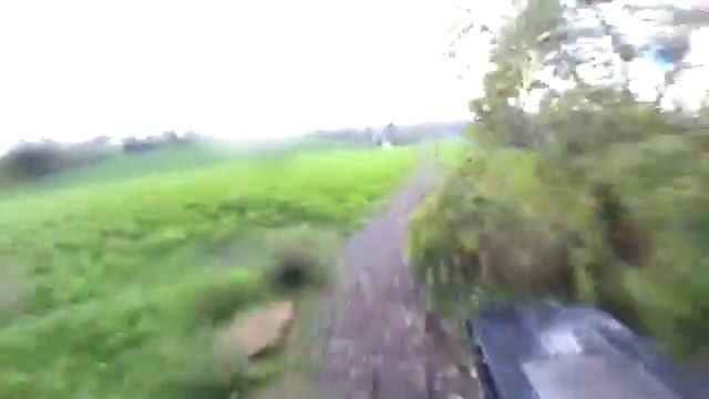 VTT - Florian Sénéchal fait la descente du Mont Saint-Aubert en VTT !