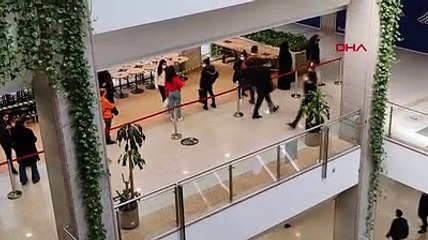 Ankara'da efsane cuma kuyruk oluşturdu